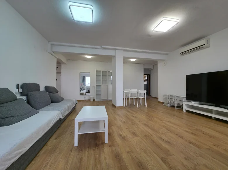 4 bedroom apartment 115 m² Warsaw, Poland