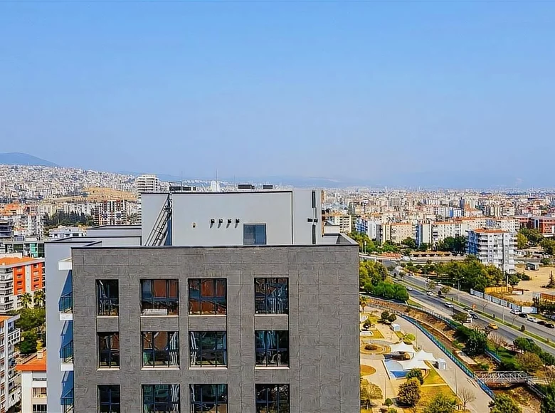 Apartamento 5 habitaciones 180 m² Bayrakli, Turquía