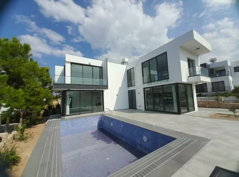 3 bedroom villa 242 m² Agios Epiktitos, Northern Cyprus