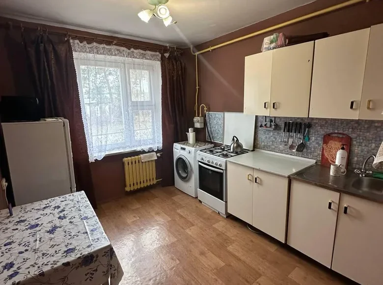 Квартира 2 комнаты 45 м² Большевик, Беларусь