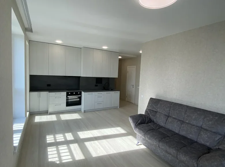 Mieszkanie 3 pokoi 63 m² Mińsk, Białoruś