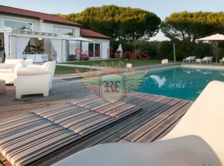 3 bedroom villa 310 m² Livorno, Italy