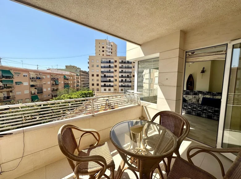 2 bedroom apartment  Alicante, Spain