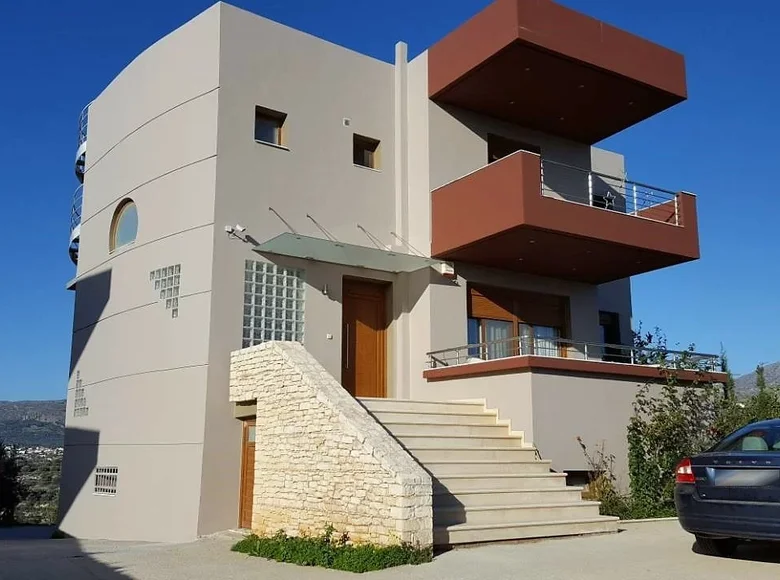 Dom wolnostojący 5 pokojów 240 m² Loutraki, Grecja