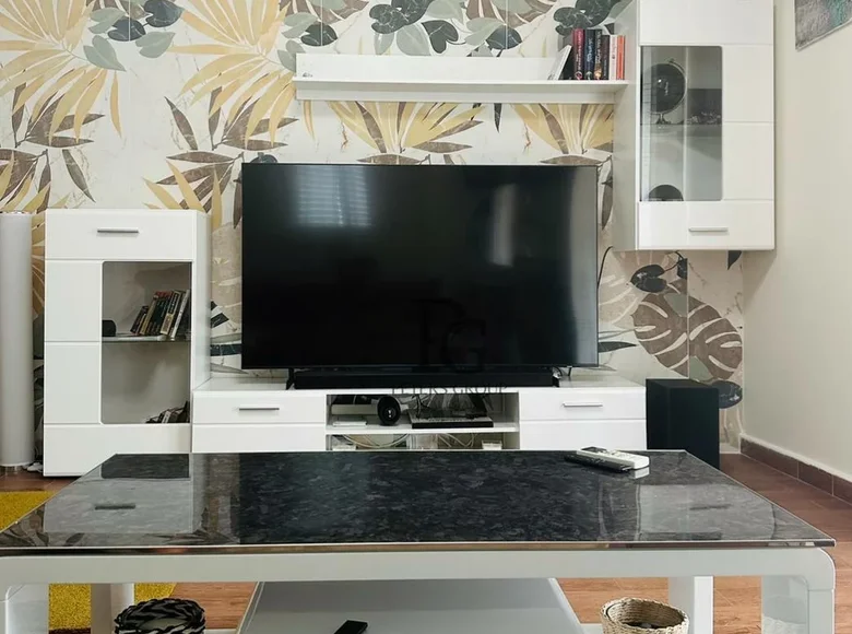 1 bedroom apartment  Rafailovici, Montenegro