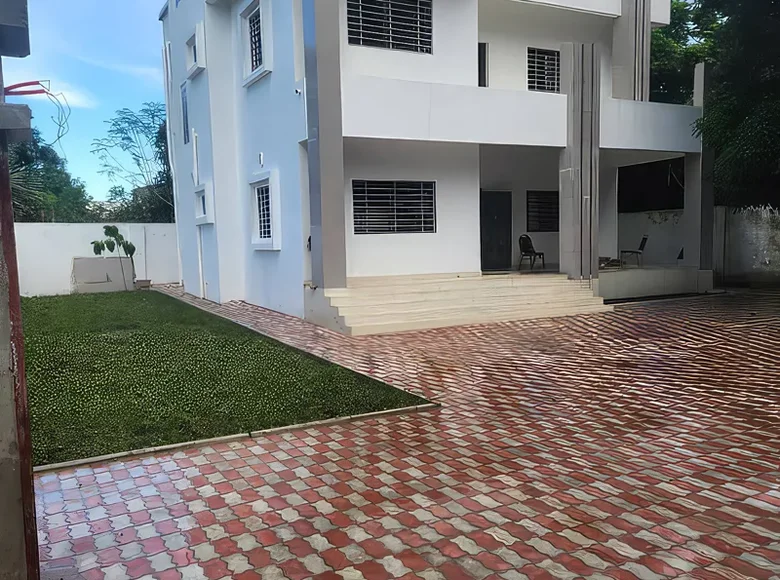 5 bedroom villa  Sukuta, Gambia