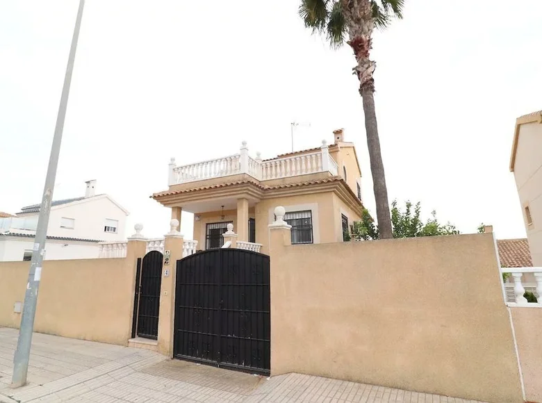 4 bedroom house  Torrevieja, Spain