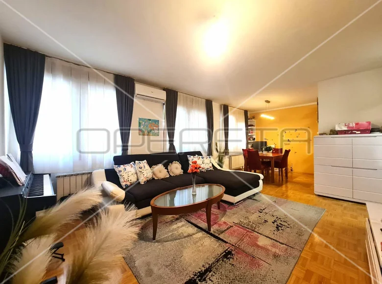 Квартира 2 комнаты 67 м² Загреб, Хорватия