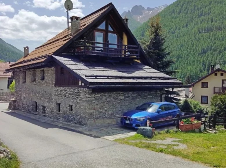 Haus 8 Zimmer 250 m² Italien, Italien