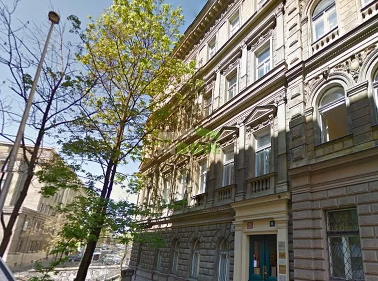 Dochodowa nieruchomość 1 250 m² Praga, Czechy