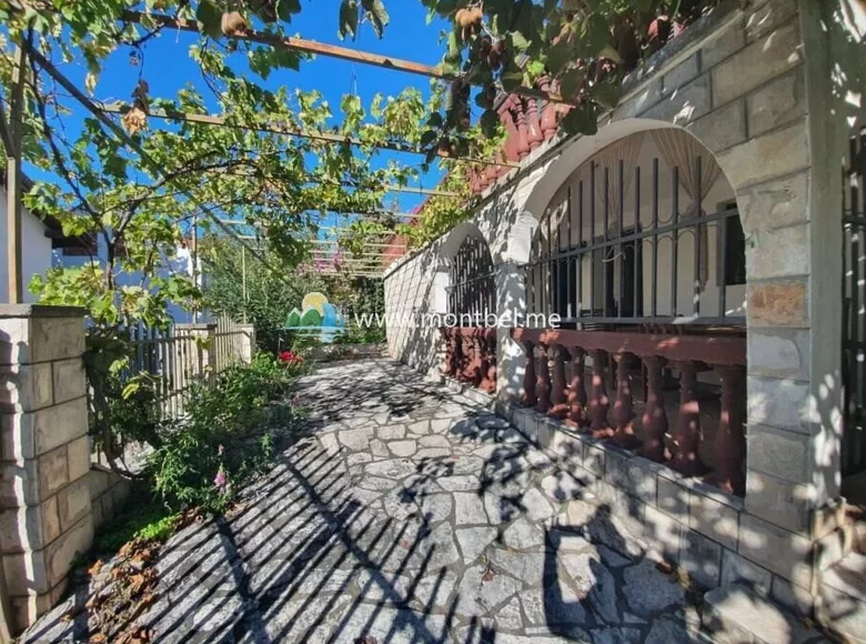 Dom 3 pokoi 95 m² Kunje, Czarnogóra