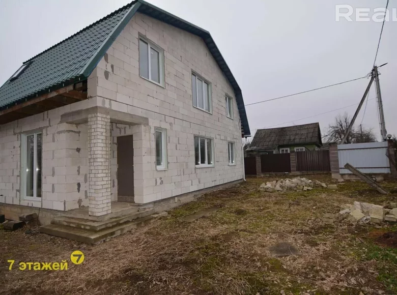 Mieszkanie 4 pokoi 111 m² Wiazyń, Białoruś