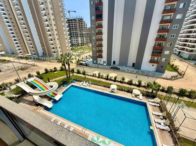 Apartamento 2 habitaciones 65 m² Mezitli, Turquía