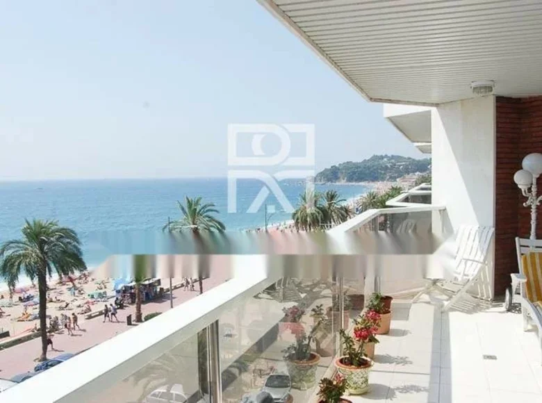 4 bedroom apartment 185 m² Costa Brava, Spain