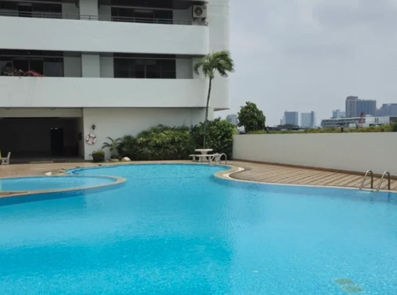 4 bedroom apartment 452 m² Khlong Toei Subdistrict, Thailand