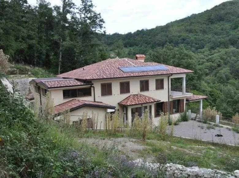 villa de 5 dormitorios 550 m² Veprinac, Croacia