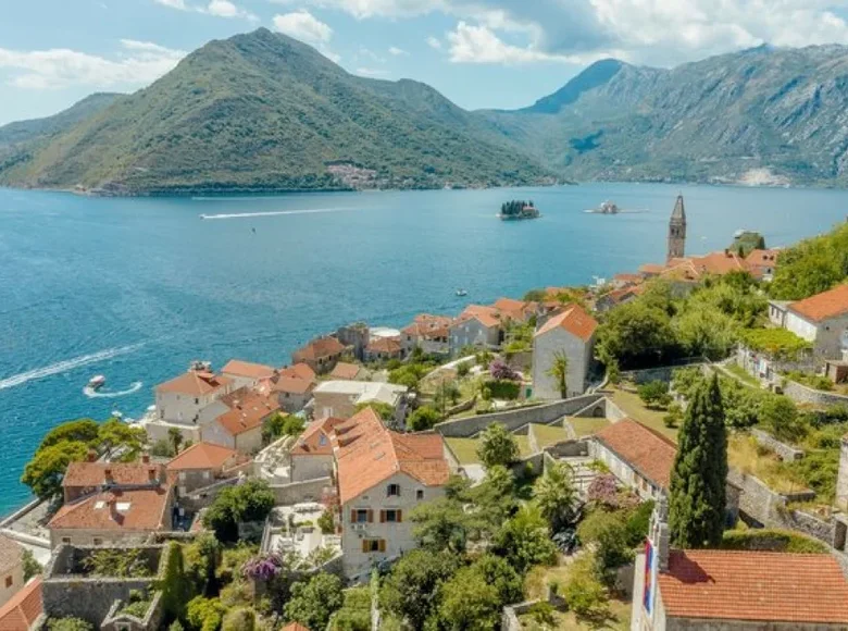 Villa 9 Schlafzimmer 484 m² Stoliv, Montenegro