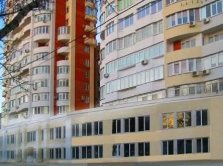 Commercial property 1 658 m² in Odesa, Ukraine
