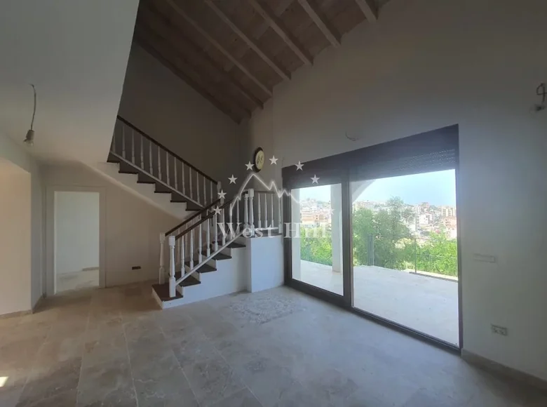 4 room house 180 m² Dobra Voda, Montenegro