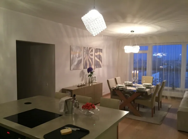 Appartement 4 chambres 180 m² en Riga, Lettonie