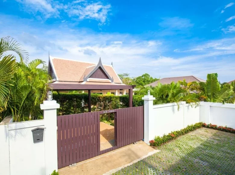Villa de tres dormitorios 300 m² Phuket Province, Tailandia