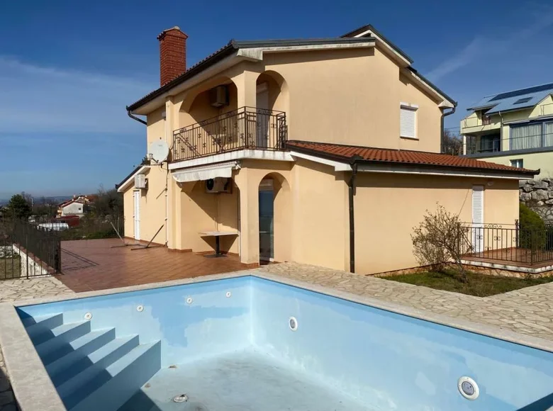 4 bedroom Villa 180 m² Grad Rijeka, Croatia