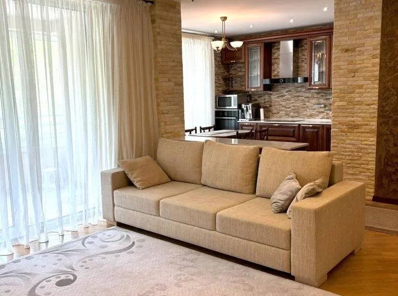 Wohnung 2 zimmer 74 m² Minsk, Belarus
