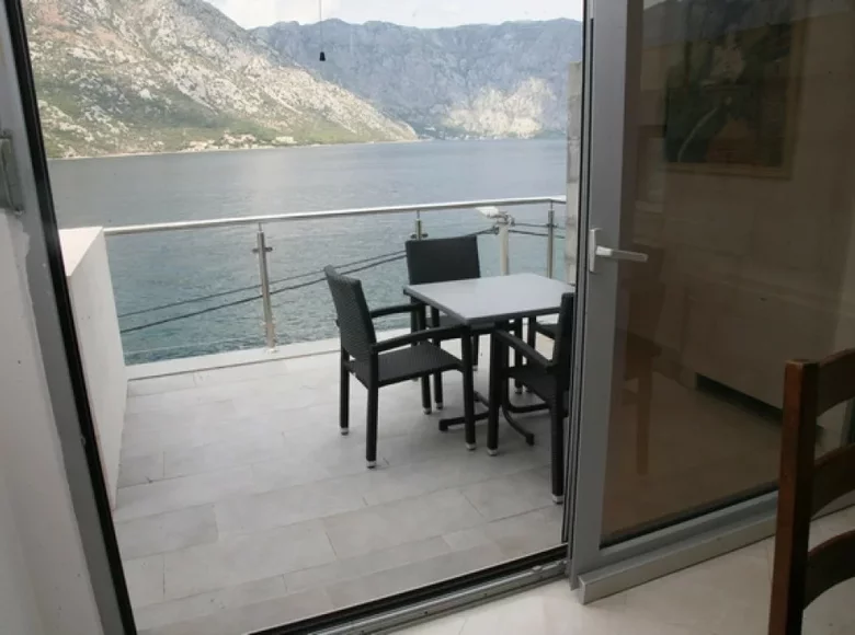 Mieszkanie 4 pokoi 150 m² Kotor, Czarnogóra