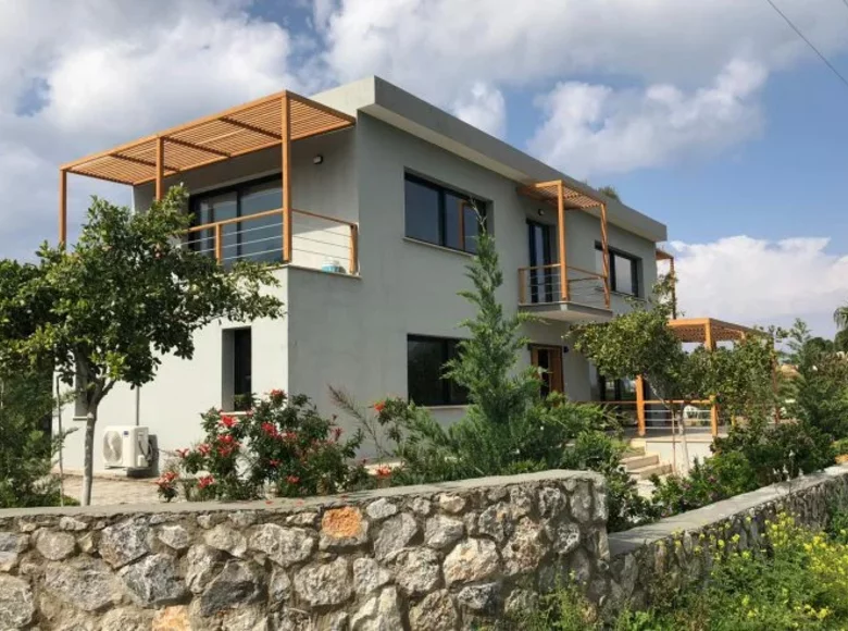 Villa 2 habitaciones 208 m² Agios Epiktitos, Chipre