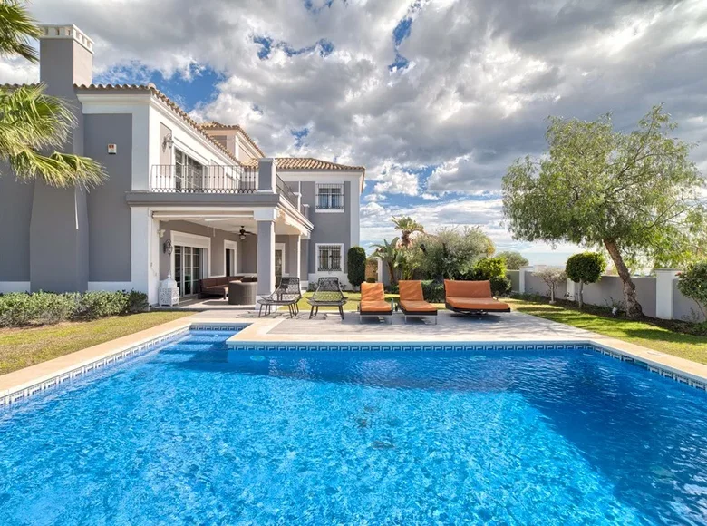 Willa 4 pokoi 270 m² Benahavis, Hiszpania