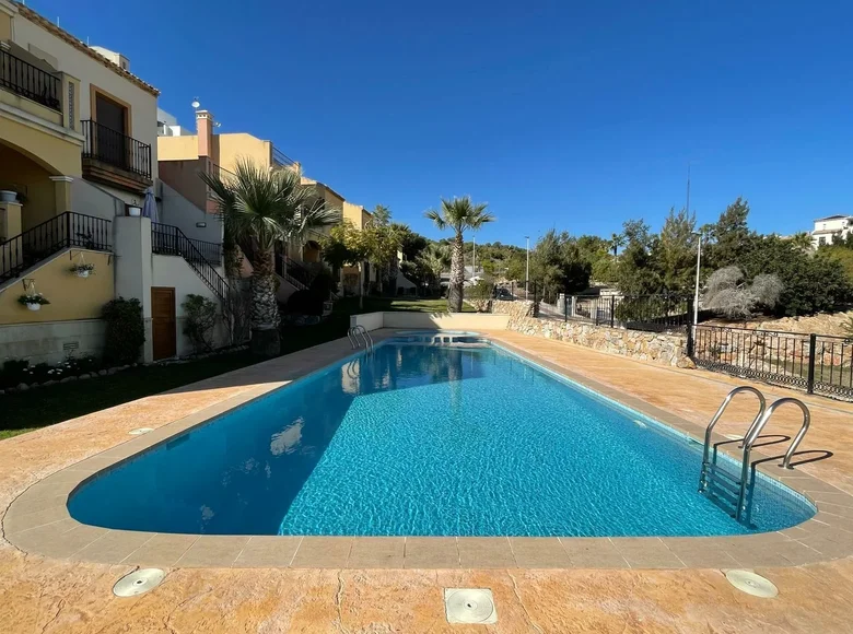 2 bedroom bungalow 81 m² San Miguel de Salinas, Spain