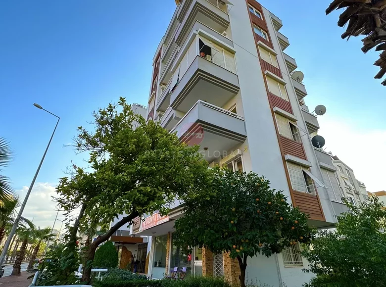 Apartamento 1 habitación 200 m² Muratpasa, Turquía