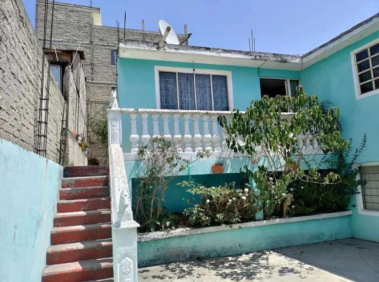 2 bedroom house 195 m² Ciudad Lopez Mateos, Mexico