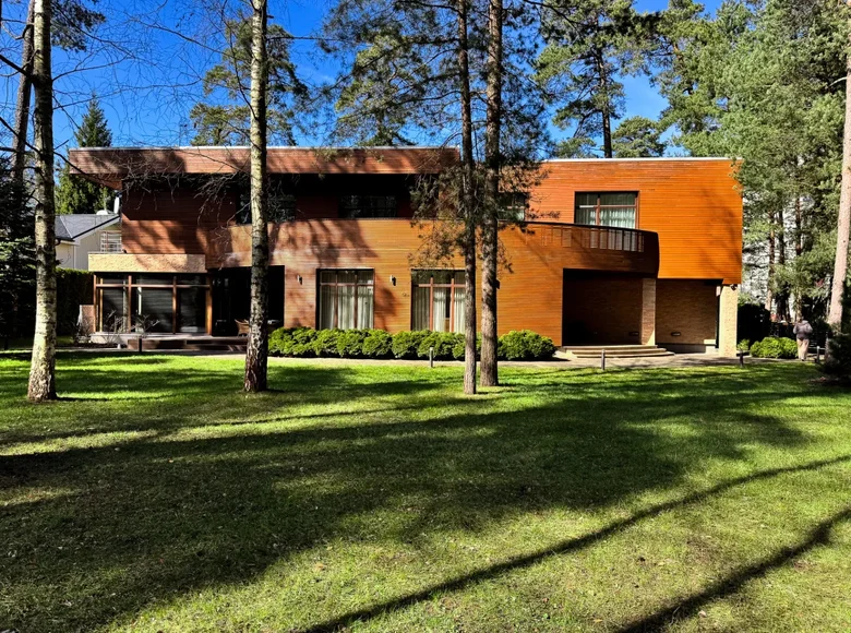 Casa 7 habitaciones 475 m² Jurmala, Letonia