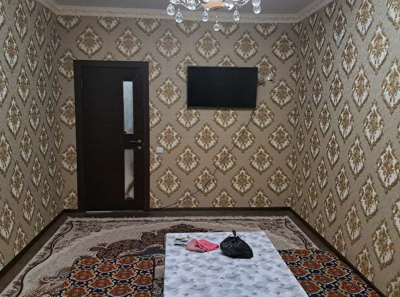 Kvartira 3 xonalar 74 m² Khanabadda