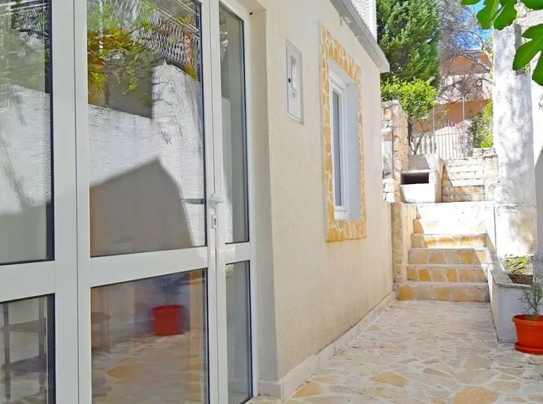 4 bedroom house 100 m² Budva, Montenegro