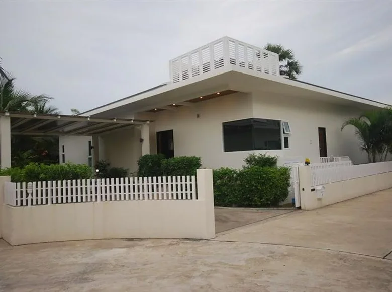 Villa de tres dormitorios 280 m² Phuket Province, Tailandia