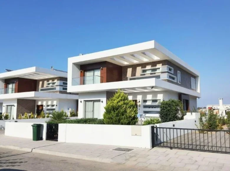 Casa grande 4 habitaciones 220 m² Agios Epiktitos, Chipre