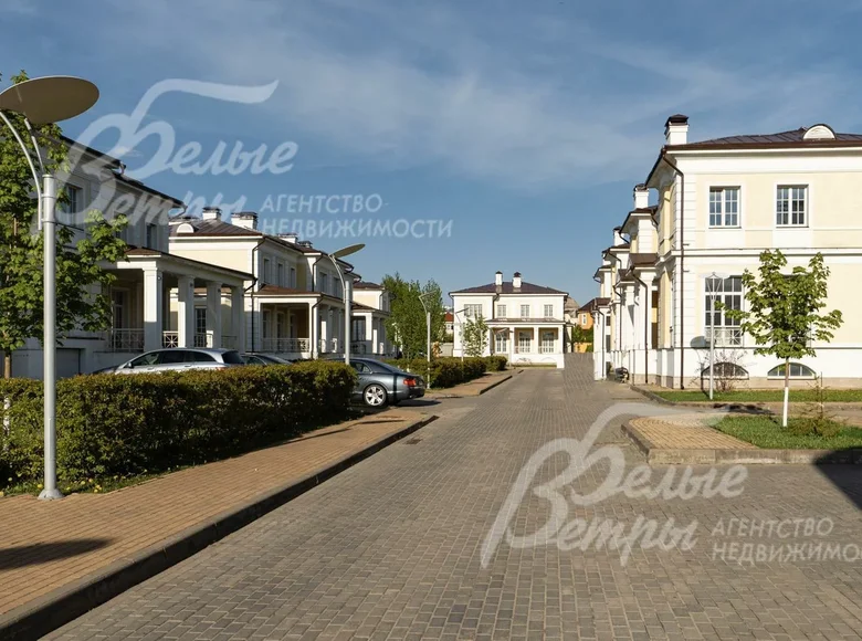Szeregowiec 5 pokojów 143 m² poselenie Sosenskoe, Rosja