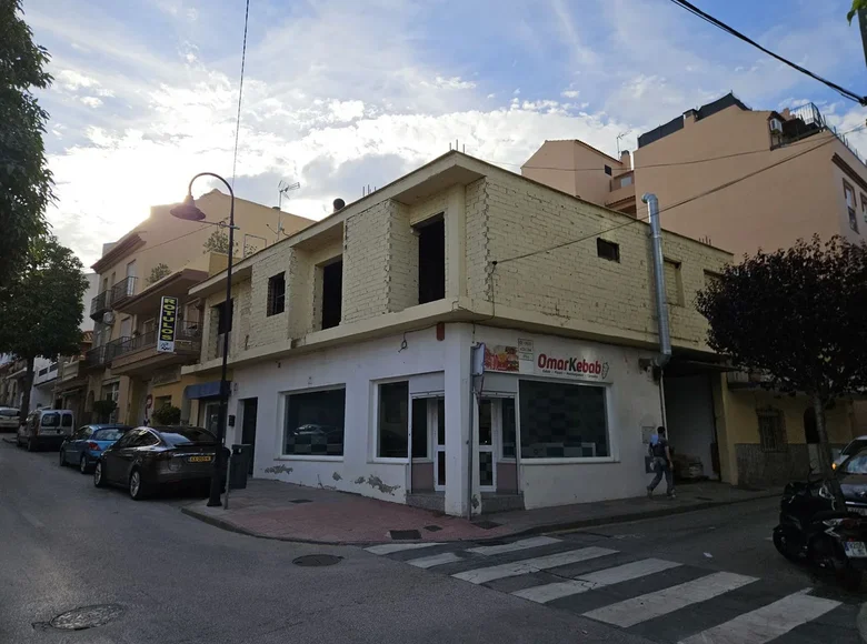 Maison des revenus 324 m² à Mijas, Espagne