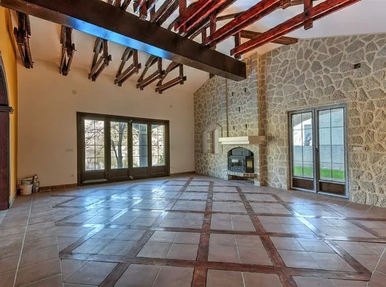 Villa de 4 dormitorios 300 m² Kostanjica, Montenegro
