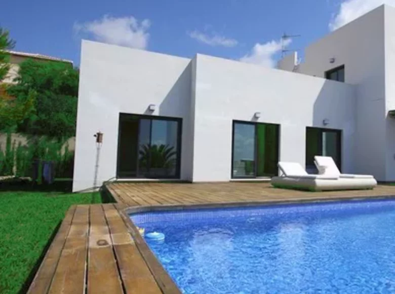 4 bedroom Villa 553 m² Calp, Spain