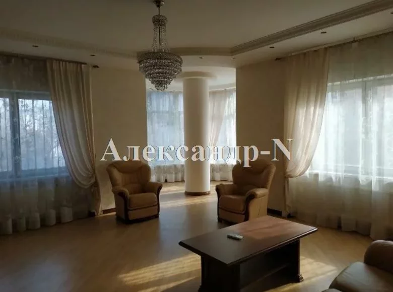 Wohnung 3 Zimmer 129 m² Odessa, Ukraine