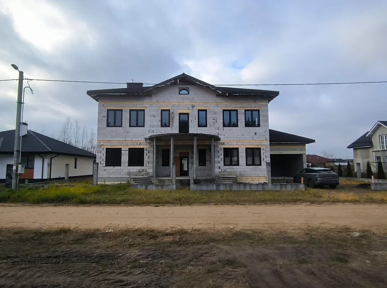 Casa 756 m² Hliebkavicy, Bielorrusia