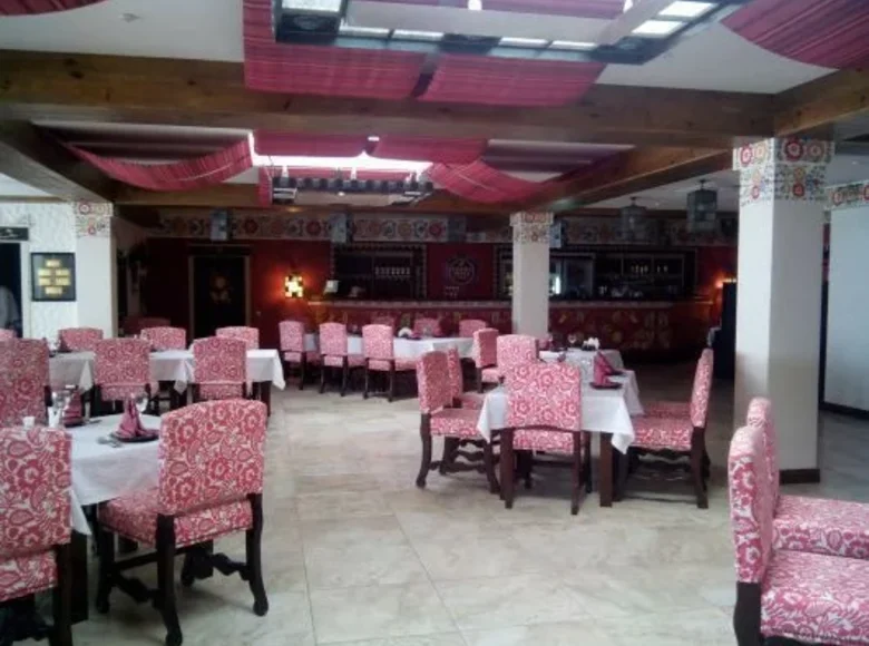 Restaurant 547 m² in Massandra, Ukraine