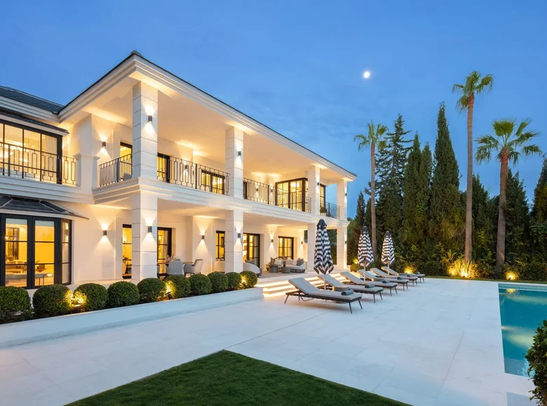 6 bedroom house 1 048 m² Malaga, Spain