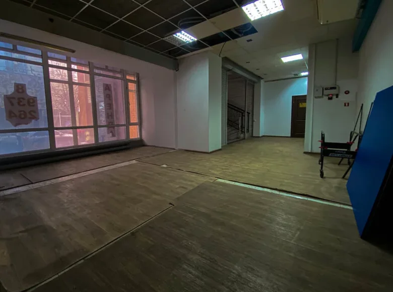 Commercial property 1 100 m² in Saratov, Russia