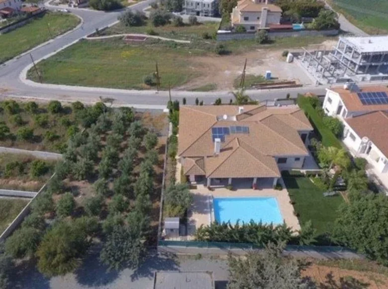 4 bedroom house 280 m² Pano Polemidia Community, Cyprus