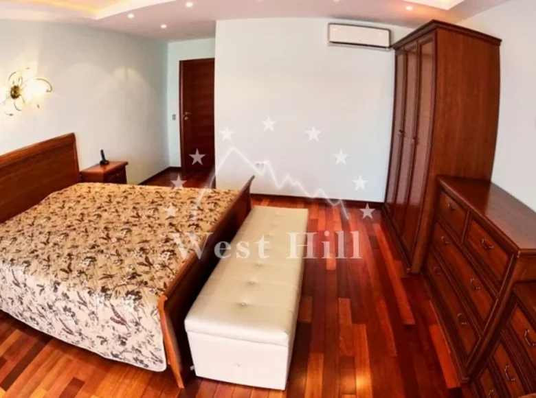 Casa 663 m² Budva, Montenegro