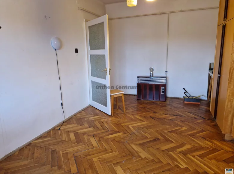 Квартира 1 комната 37 м² Чурго, Венгрия